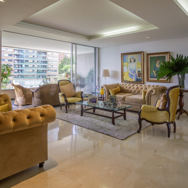 EL TESORO 240m2